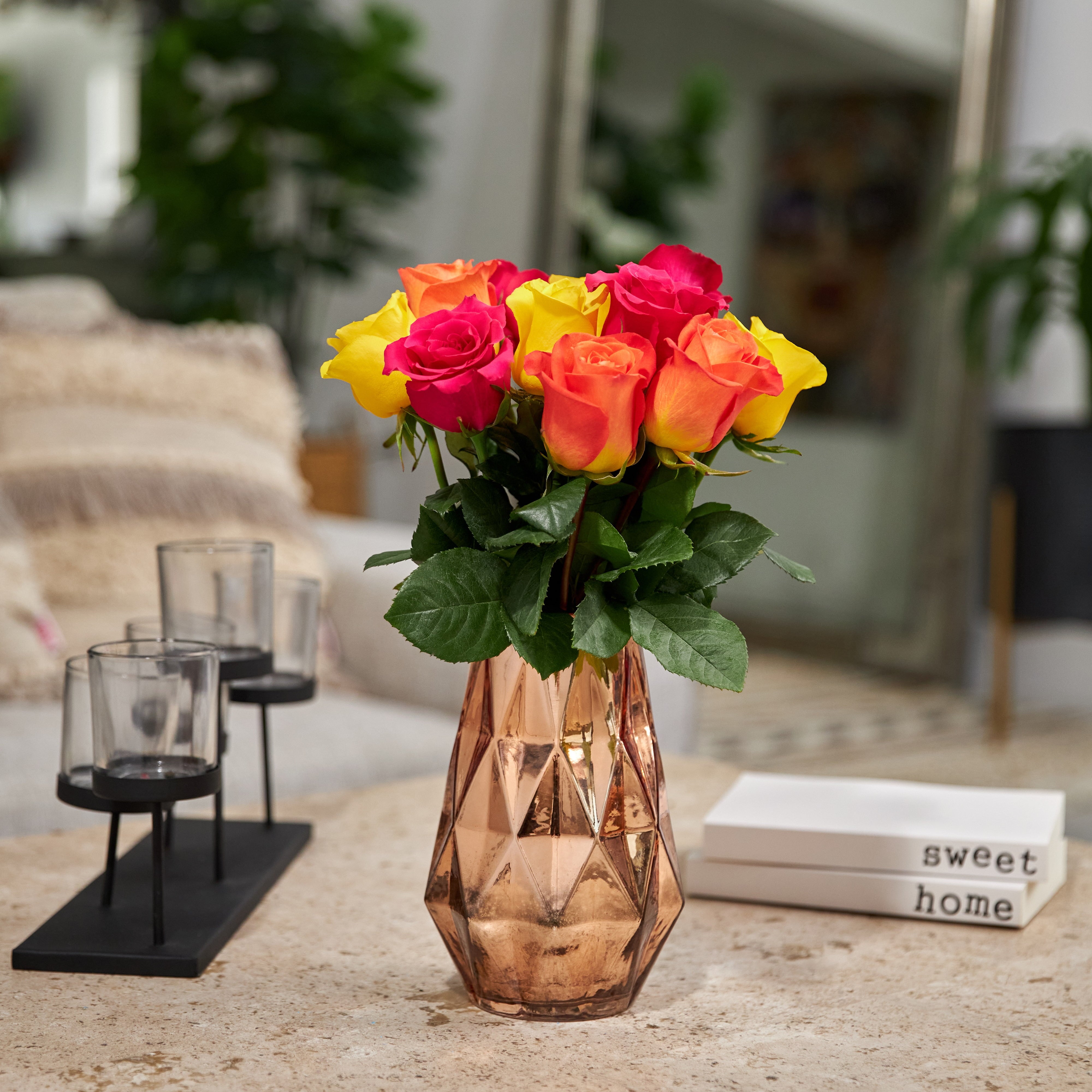 Fresh Cut Dozen Roses ( 12 Stems of Roses ) ( Same Day Delivery Usa )